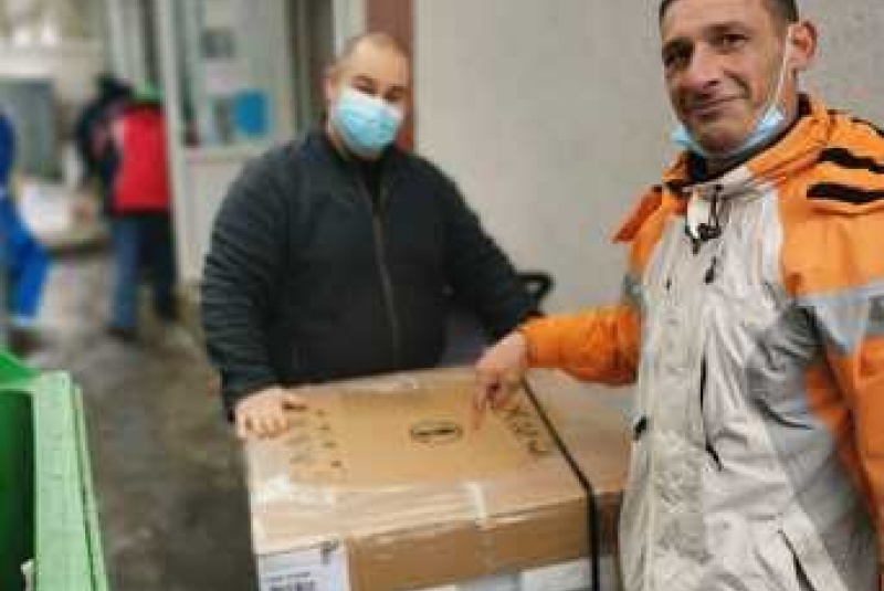 Novinky / Počas vianočných sviatkov sme obdarovali Diecéznu charitu - foto